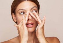 10 Best Lightweight Moisturizers for Oily Skin (Non Sticky) best lightweight moisturizer for oily skin
